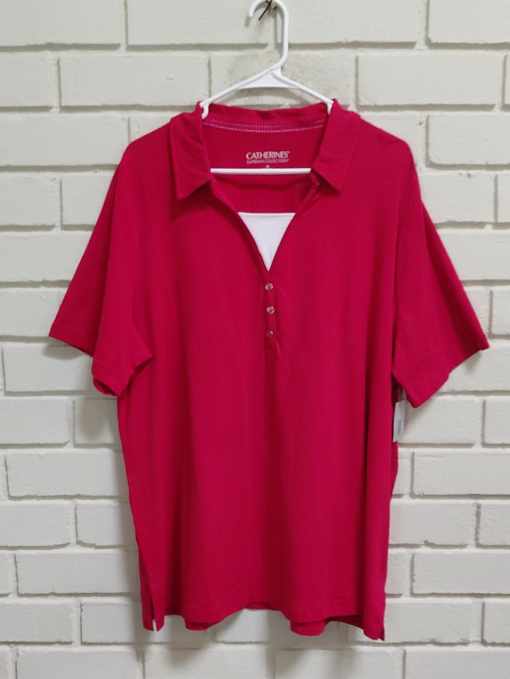 Catherines Suprema Red/White  Short Sleeve Henley Polo. Size 1X NWT
